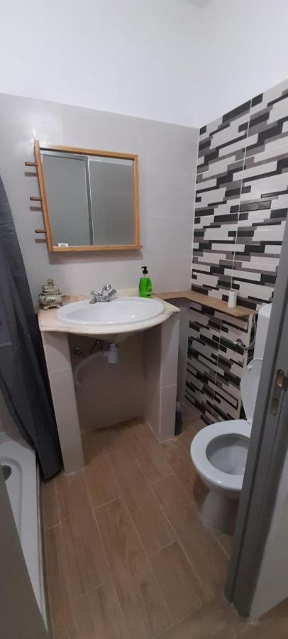 Moradia Em Vila Da Cidade Villa Lisbona Esterno foto